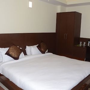 Hotel Mercury Residency